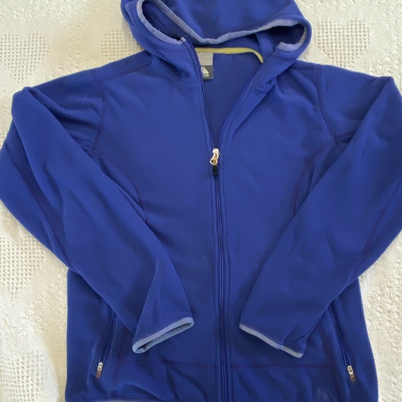 Nike Tops - Nike Fit Therma ACG Zip Up Sweatshirt (M)